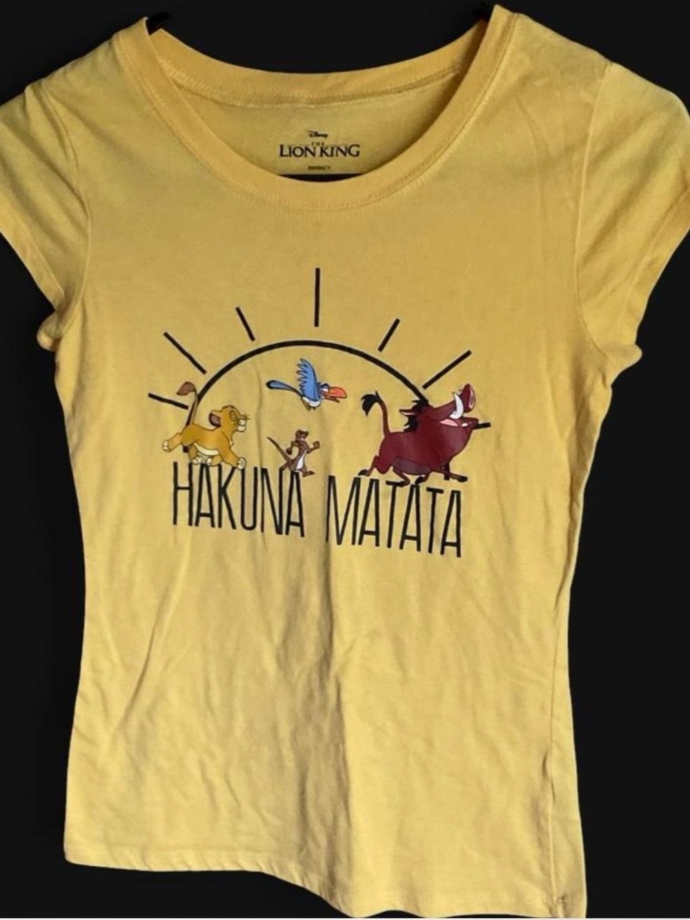 Disney Yellow The Lion King 'Hakuna Matata' Graphic Tee